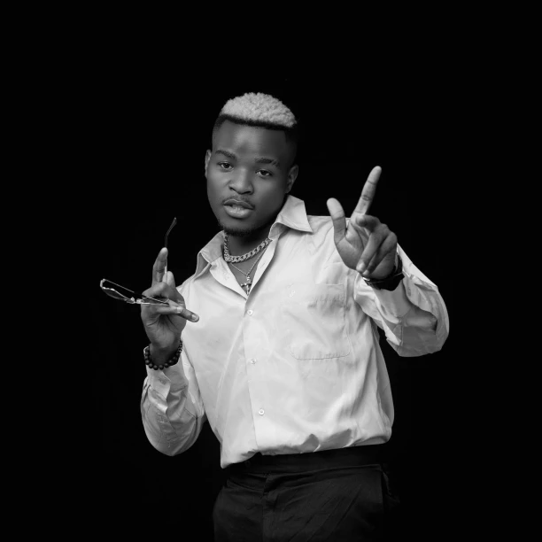 fada-moti-Just malawi artist